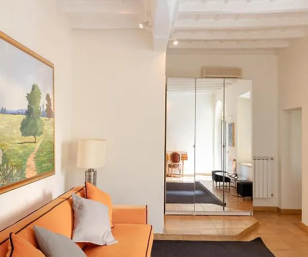 Apartment Cozy With Private Garden At Spanishsteps