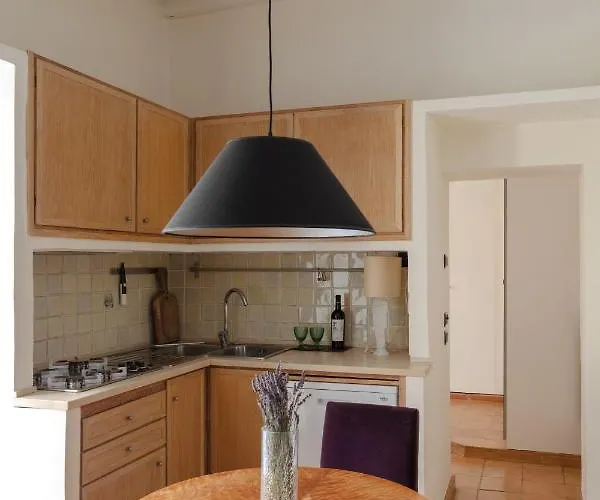 Apartment Cozy With Private Garden At Spanishsteps